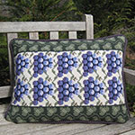Pillow Pattern: GRAPE WITH LEAF BORDER