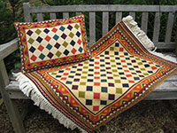 Zagros Rug & Pillow 01 colors